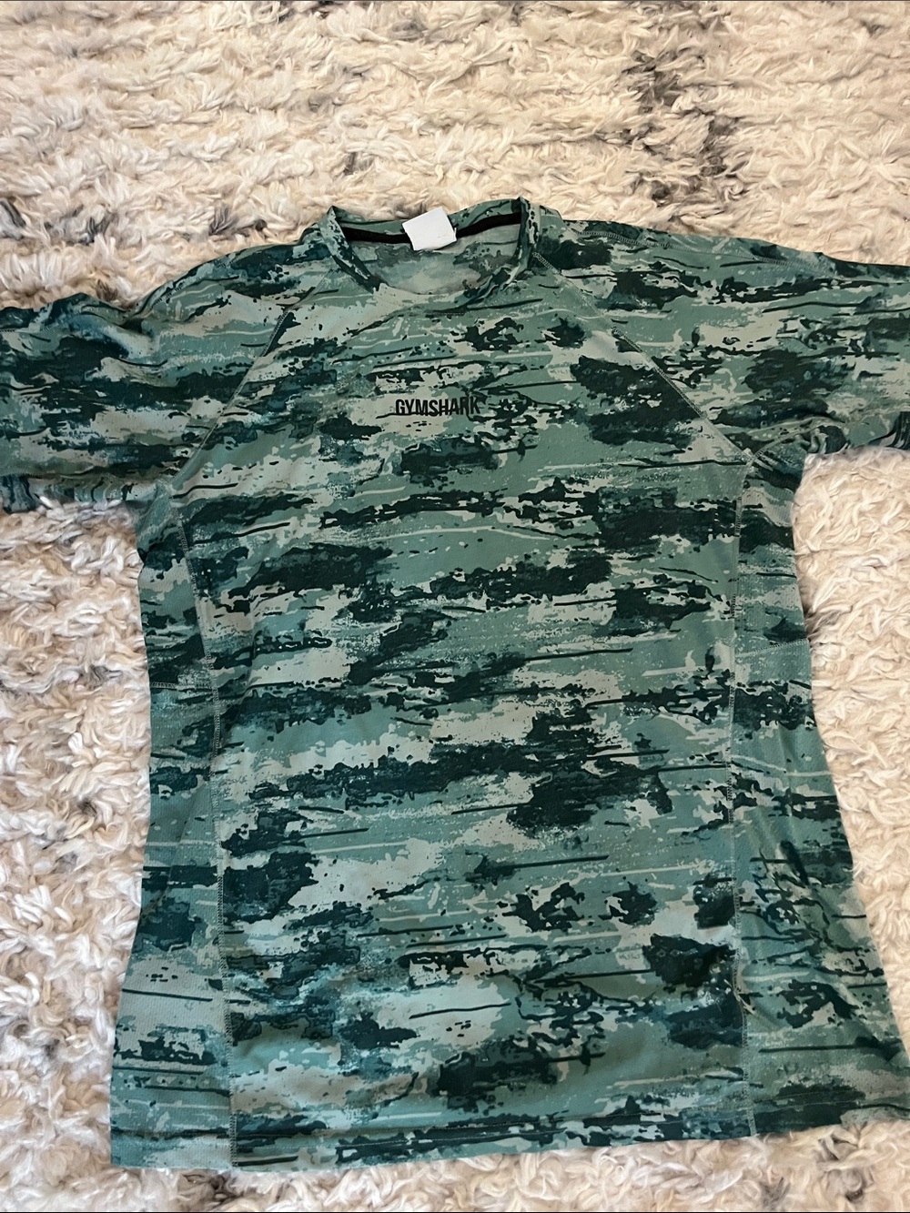 Gymshark Green Camouflage Short Sleeve Tee-fitted